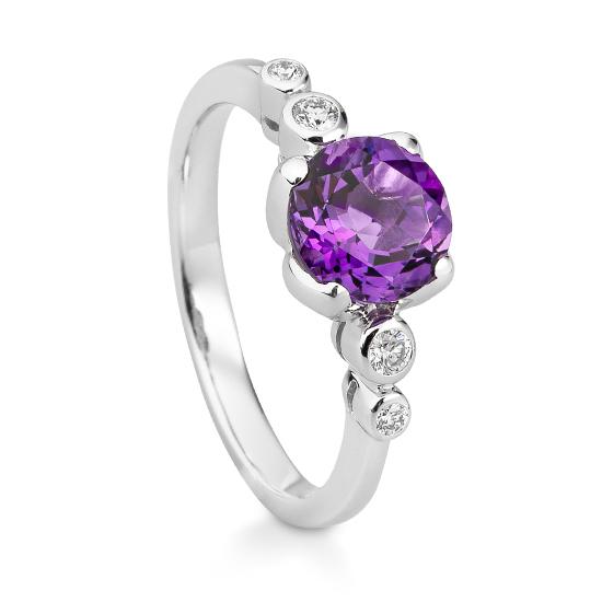 Hersteller-Originalaufnahme: RING - E.AMETHYST/Brill. 0,09 Ct. H/si; abgebildete Ausführung 41058990-24-20-1-0-48